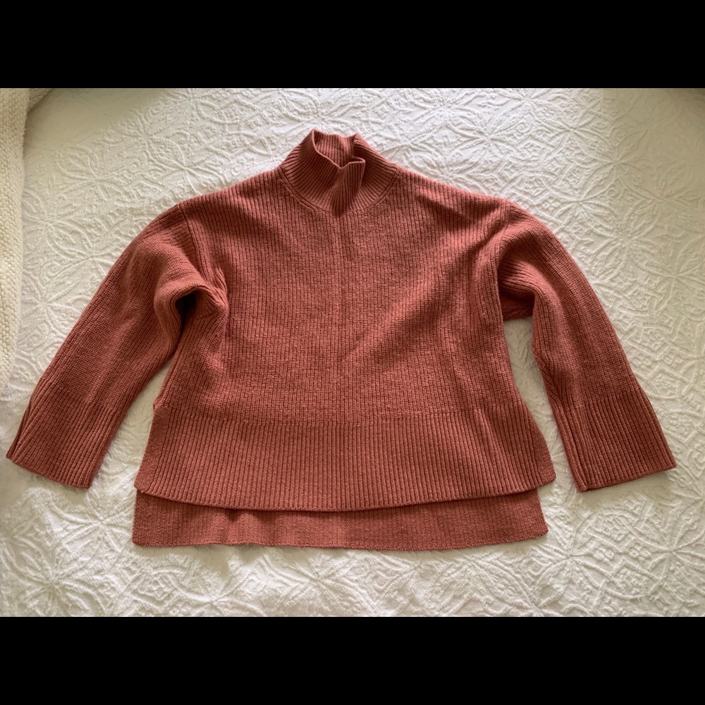 H&M Nude Pink Crop Top Sweater